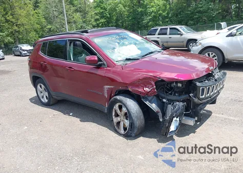 2021 Jeep Compass Latitude 4X4 z USA, uszkodzony, nr VIN 3C4NJDBB5MT547377
